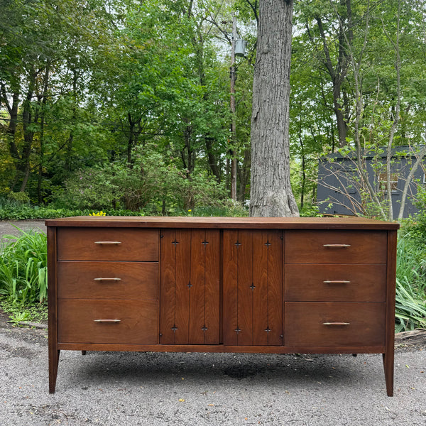 Broyhill Saga Lowboy Dresser