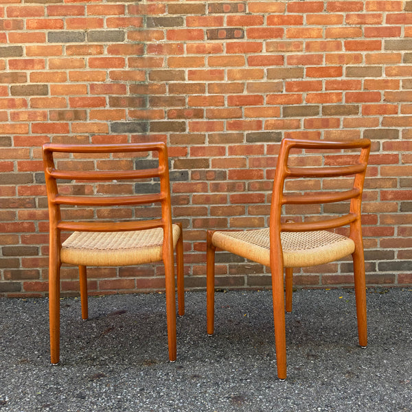 Danish Modern Teak Dining Set with 4 Niels Otto Møller Model 85 Chairs for for J.L. Møllers Møbelfabrik