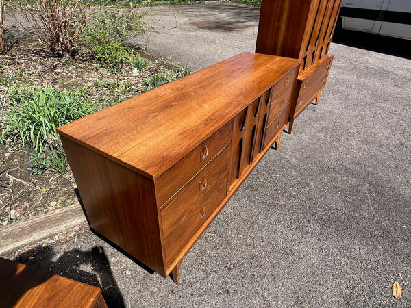 Broyhill Brasilia Bedroom Set