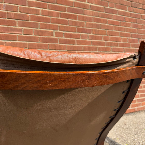 Pair of 1970s “Siesta” Bent Rosewood and Leather Lounge Chairs by Igmar Relling for Westnofa, Norway