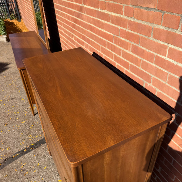 Broyhill Saga Mid-Century Modern Walnut Bedroom Set – Highboy, Lowboy, Pair of Nightstands, Full Headboard & Mirror