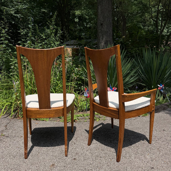 Mid Century Modern Broyhill Walnut Dining Set with 6 Chairs
