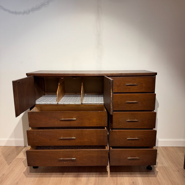 Broyhill Saga Magna Mid-Century Modern Walnut Dresser