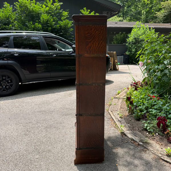 Early 20th Century Globe-Wernicke Antique Tiger Oak Stacking Barrister Bookcase
