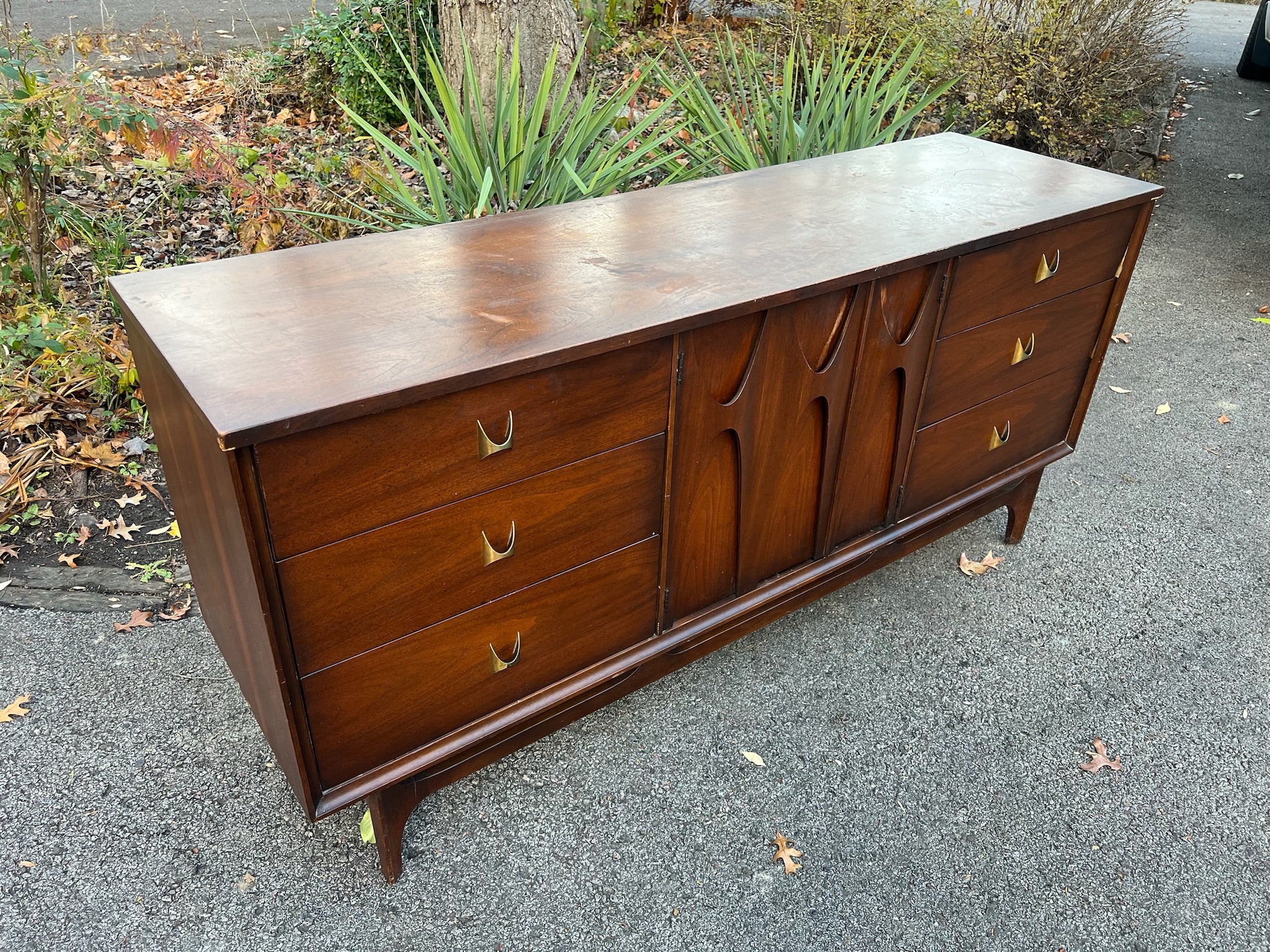Broyhill Brasilia Lowboy Dresser with Mirror – Detour Furniture