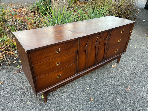 Broyhill Brasilia Lowboy Dresser with Mirror