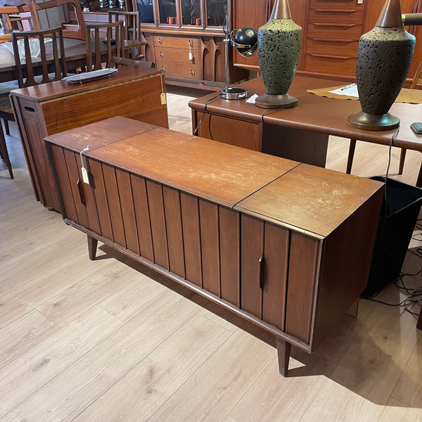 Zenith Vintage Stereo Console