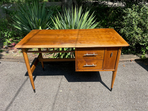 Lane Acclaim Desk