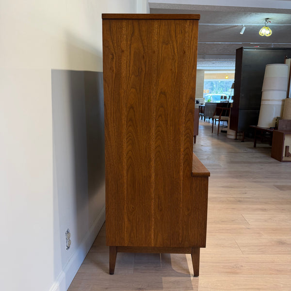 Mid Century Modern Broyhill Brasilia Walnut Dresser Set