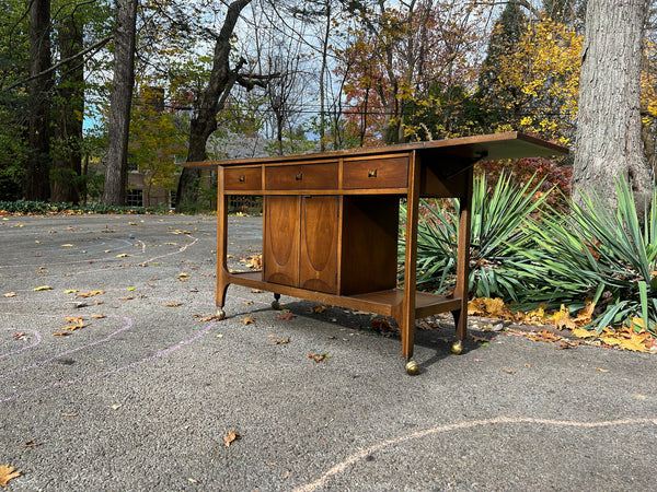 Broyhill Brasilia Bar Cart