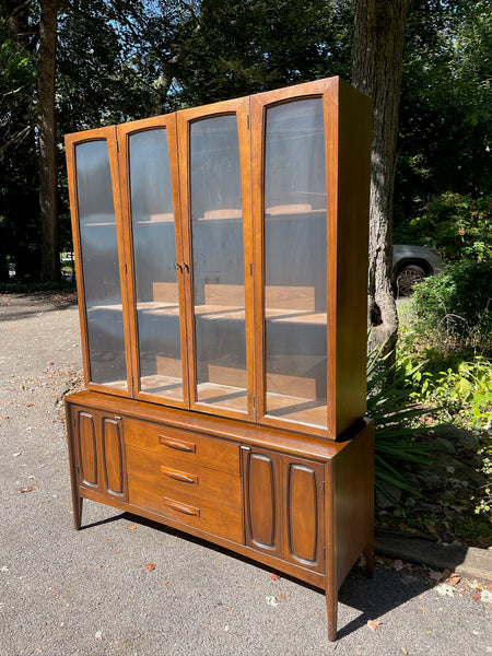 Broyhill Emphasis China Cabinet