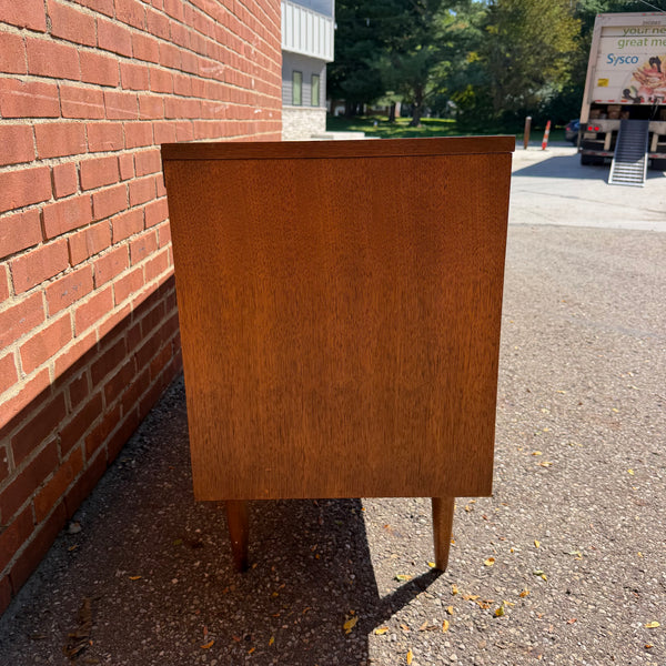 Broyhill Sculptra Mid-Century Modern Walnut Credenza | Buffet