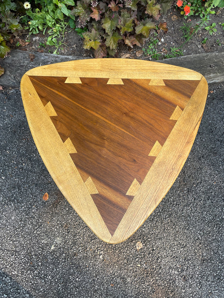 Lane Acclaim Guitar Pick Side Table