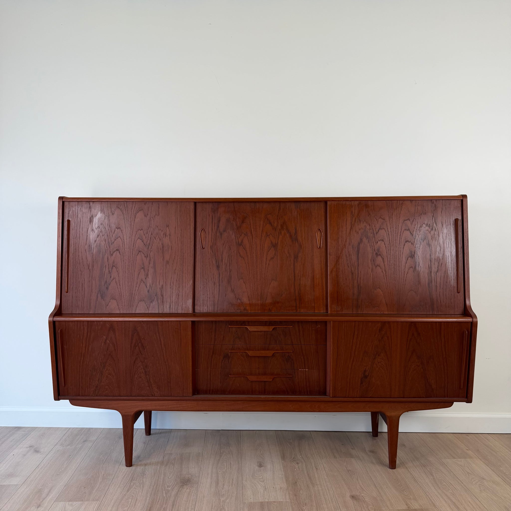 Buffets & Credenzas – Detour Furniture