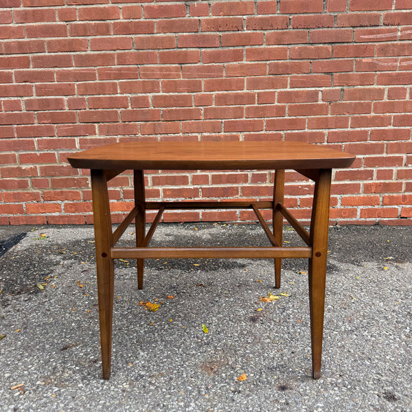 Lane “Accent” Mid Century Modern Walnut Side Table