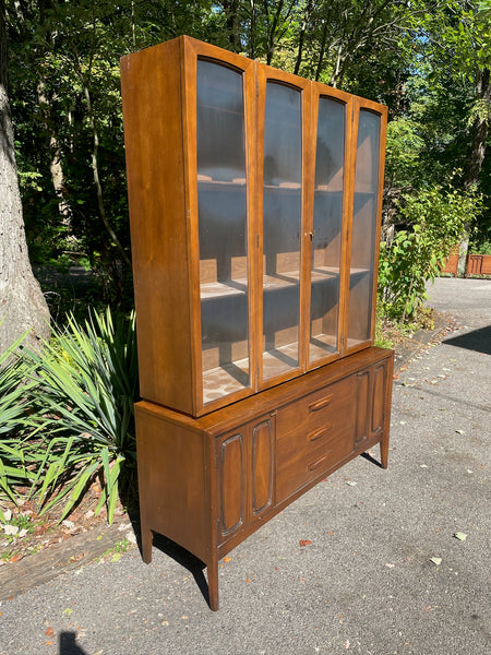 Broyhill Emphasis China Cabinet