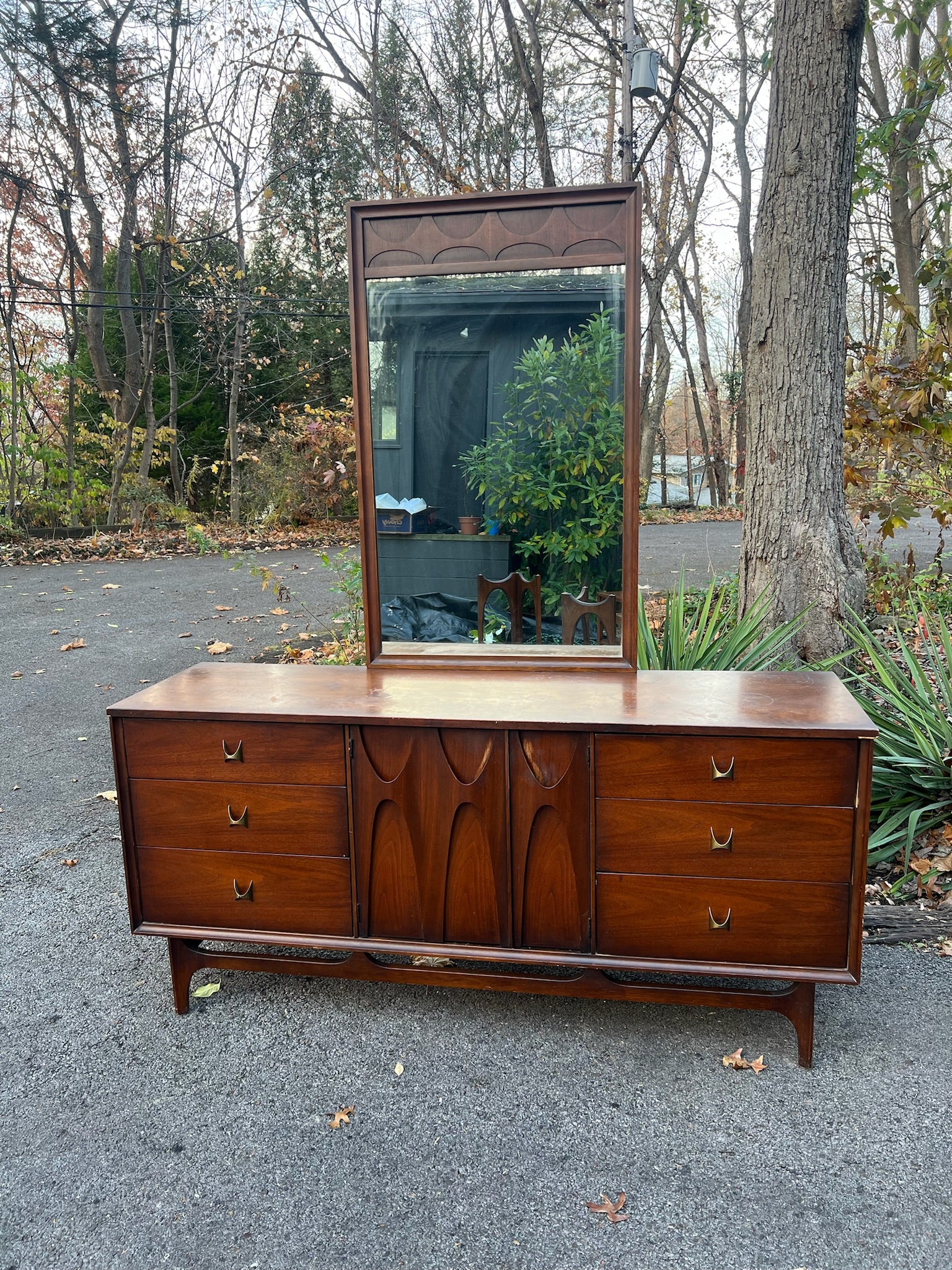Broyhill Brasilia Lowboy Dresser with Mirror – Detour Furniture