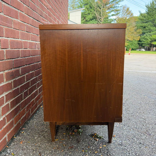 1960s Kent Coffey Tableau Mid-Century Modern Walnut Credenza