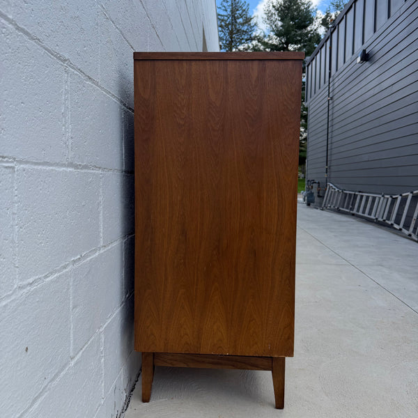 Broyhill Brasilia Magna Chest / Dresser