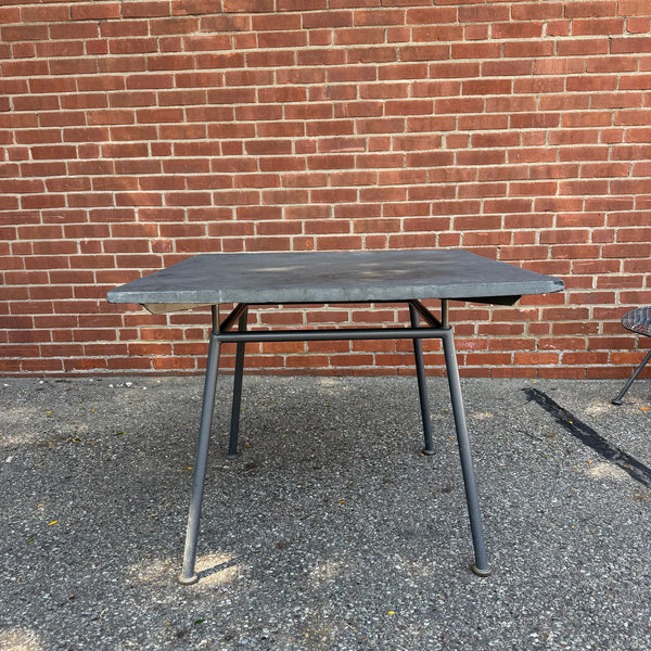 Russell Woodard Sculptura Mesh Patio Dining Set with Slate Top Table