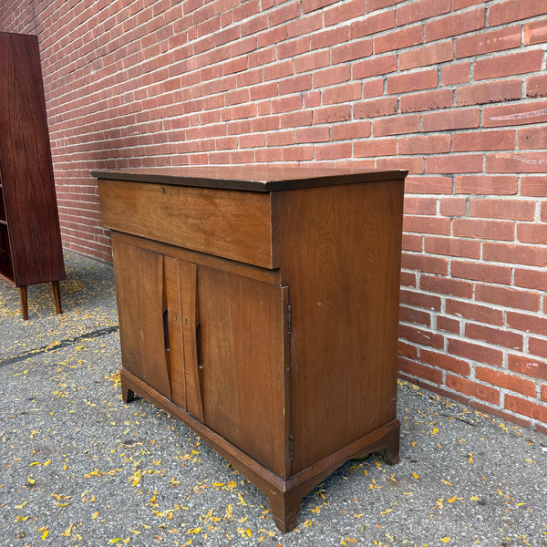 Vintage Mid-Century Modern Walnut Flip-Top Bar & Storage Cabinet on Casters