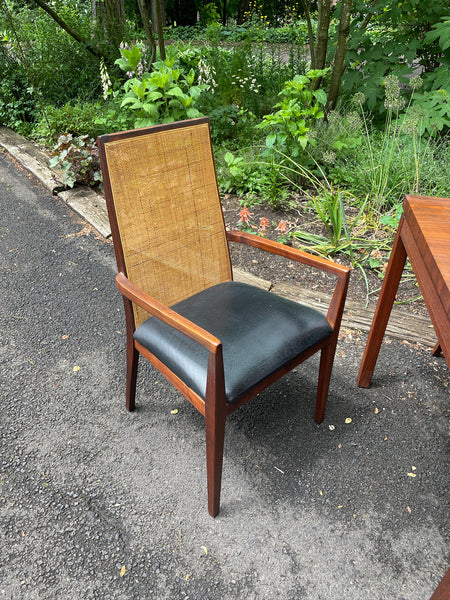 Dillingham Dining Set