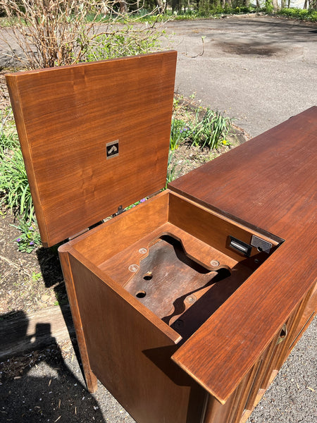 Broyhill Brasilia Stereo Console